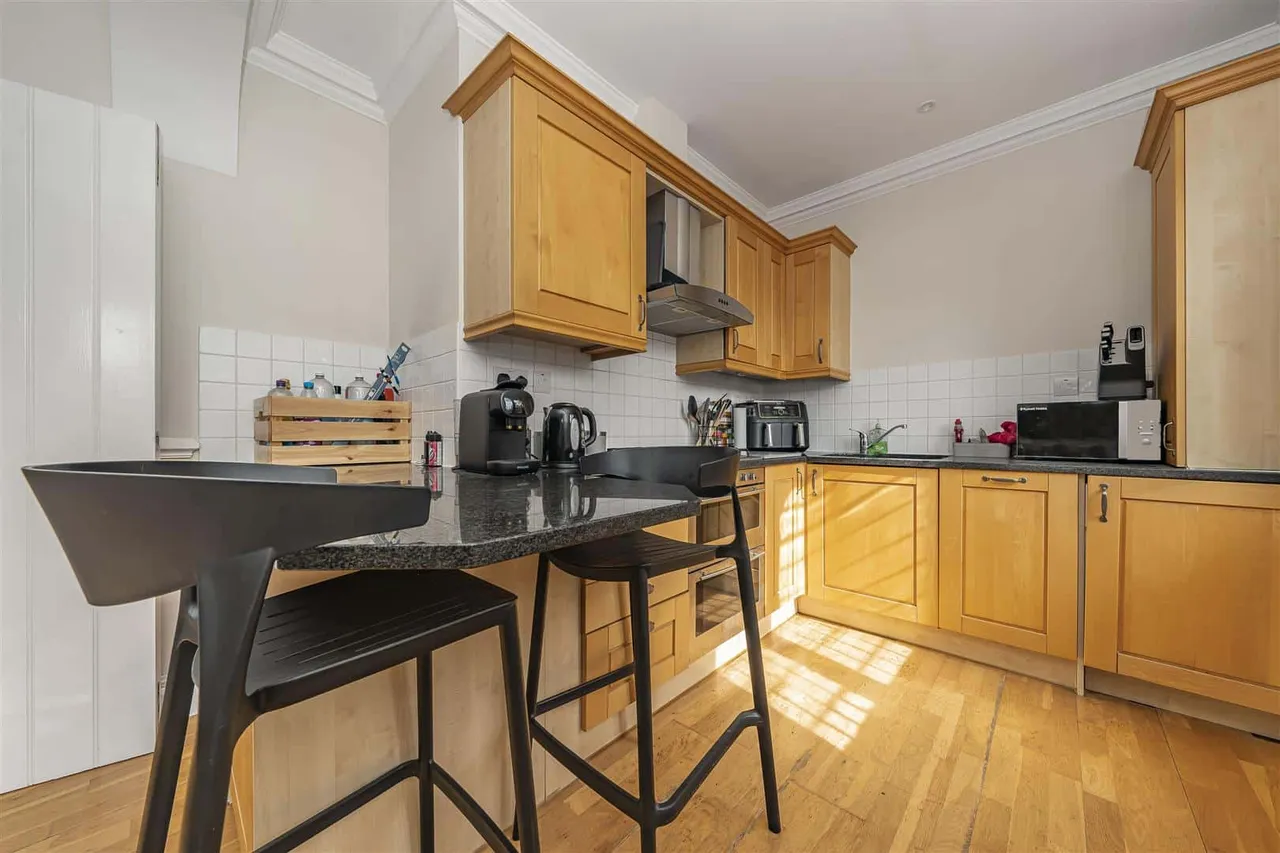 Hatch Lane, Windsor, SL4 3QR, photo 5