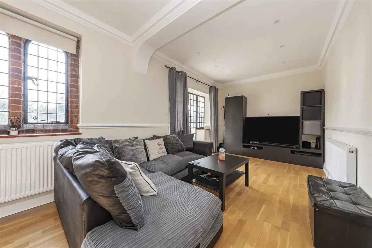 Hatch Lane, Windsor, SL4 3QR, photo 4