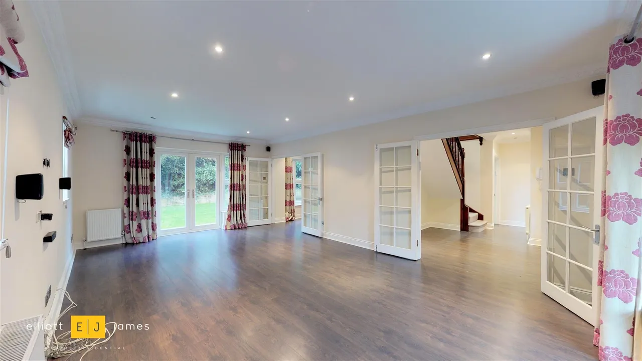 Alderton Mews, Loughton, photo 8
