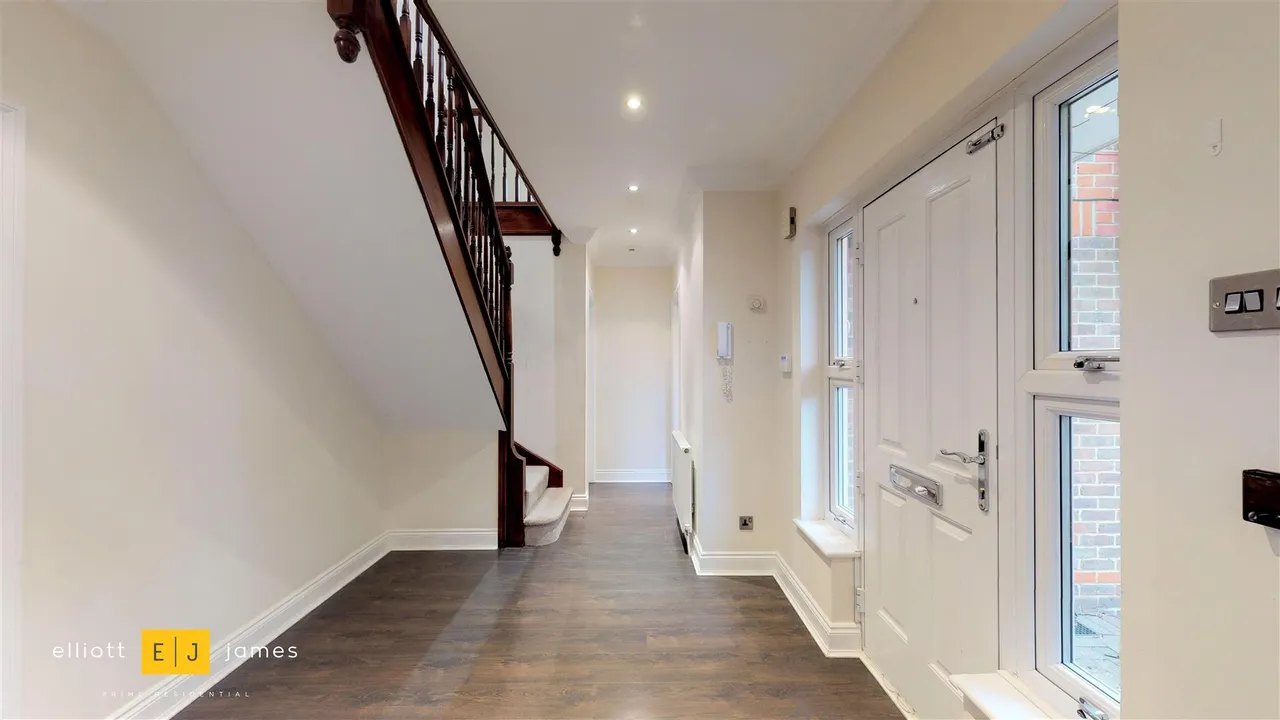 Alderton Mews, Loughton, photo 9
