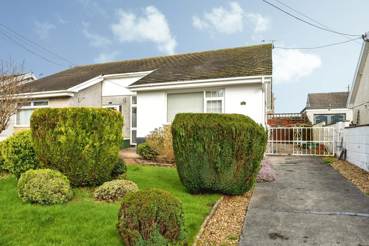 Versil Terrace, Loughor, SA4, photo 18