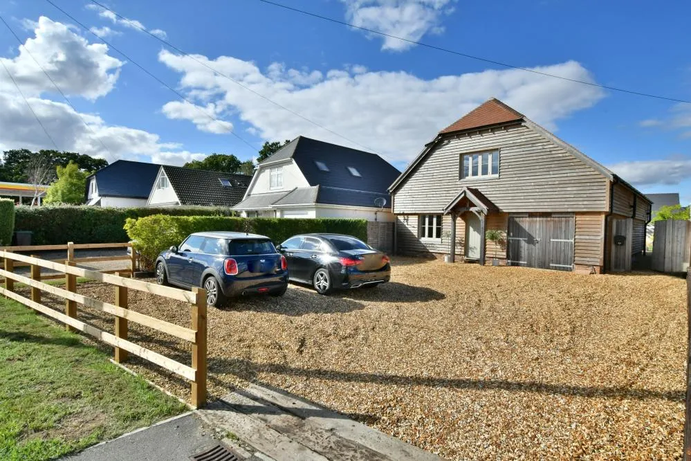 4 bed property for sale, Wimborne Road West, Wimborne, BH21