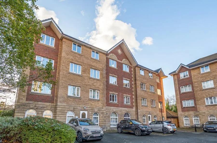 2 bed flat for sale, Labrador Quay, Salford, M50