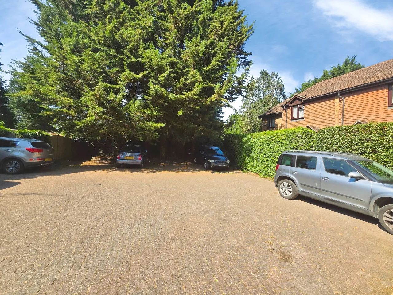 Britten Close, Ash, Surrey, GU12 6LS, photo 17