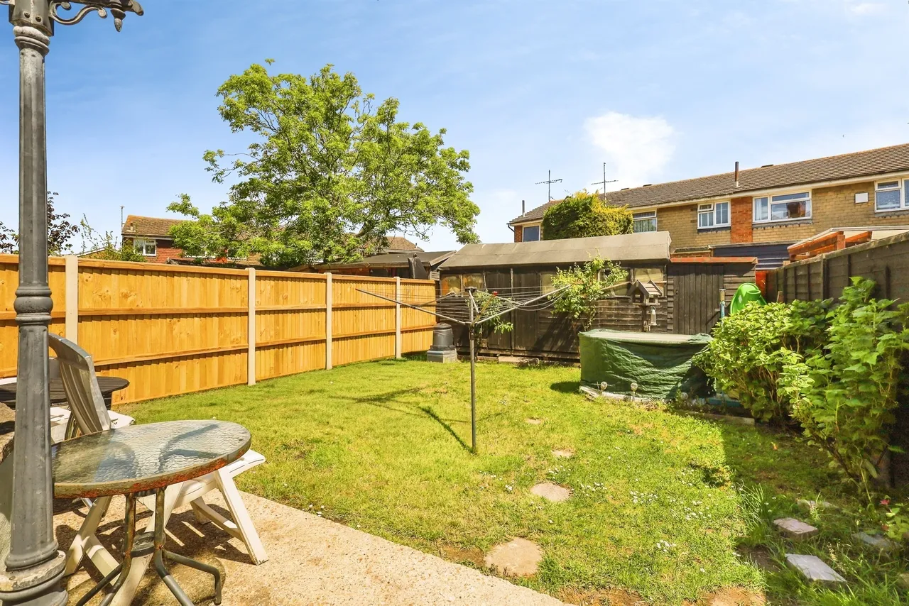 Lottbridge Drive, Eastbourne, BN22, photo 10