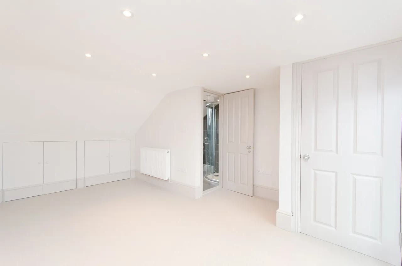 37 Holberton Gardens, London, photo 9