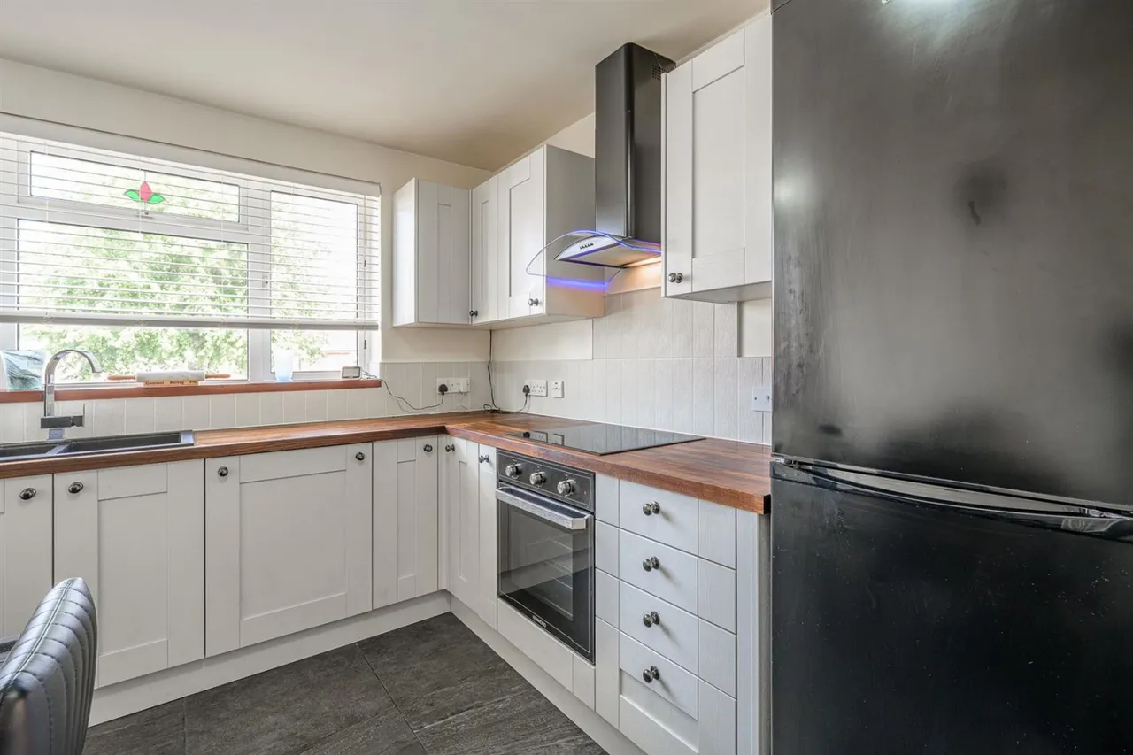 Leonard Road, Wollaston, DY8, photo 12