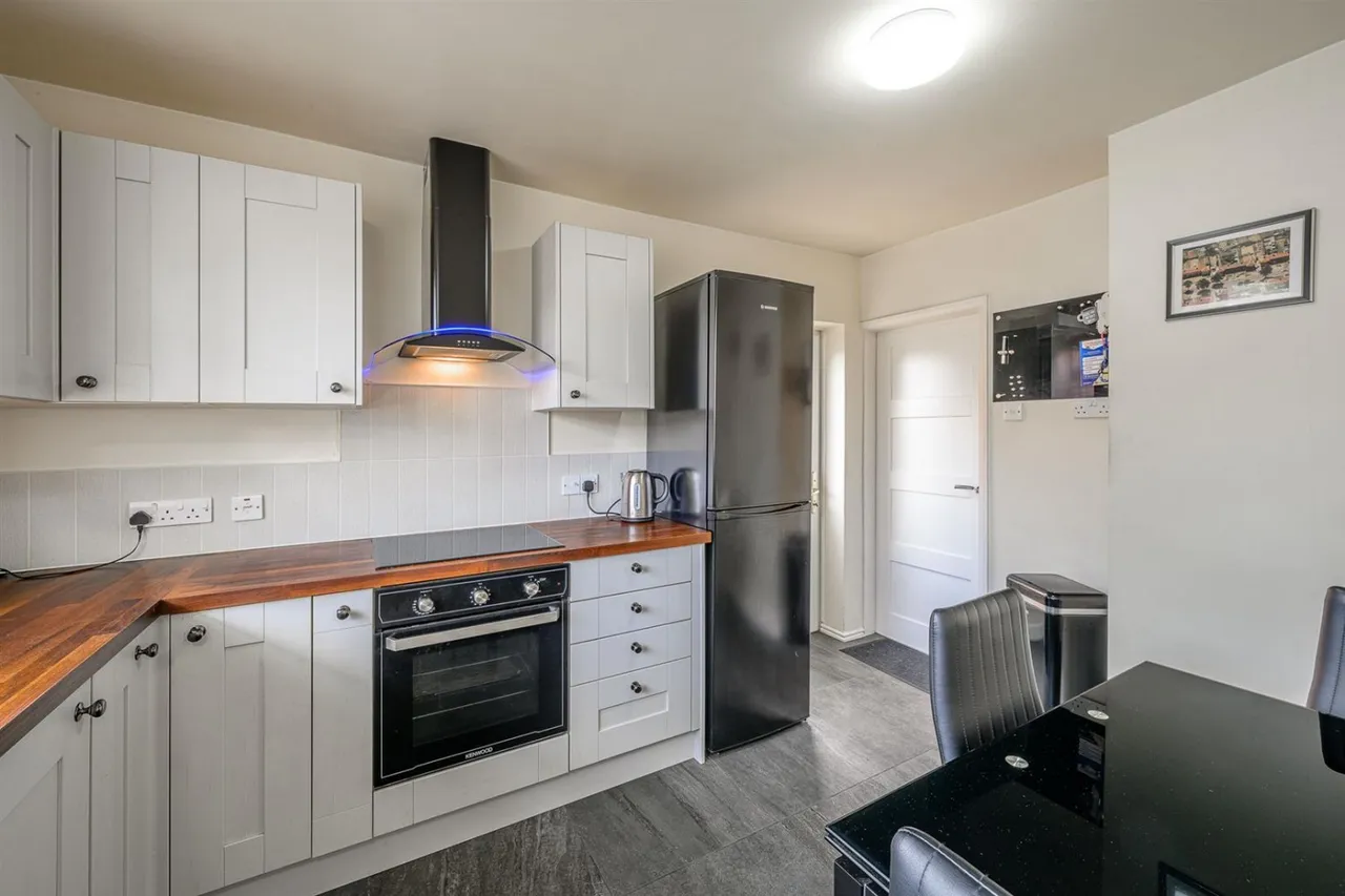 Leonard Road, Wollaston, DY8, photo 13