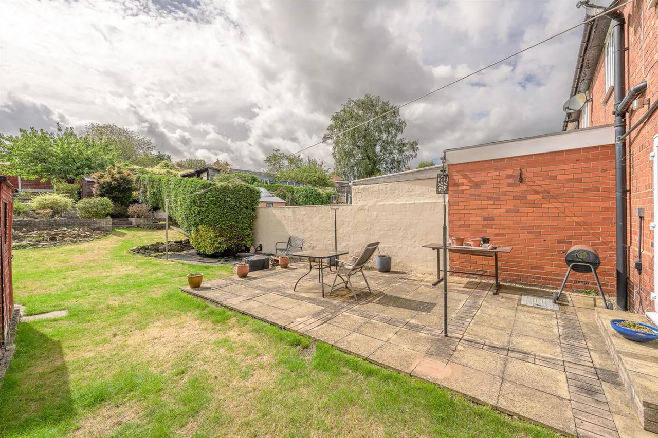 Leonard Road, Wollaston, DY8, photo 18