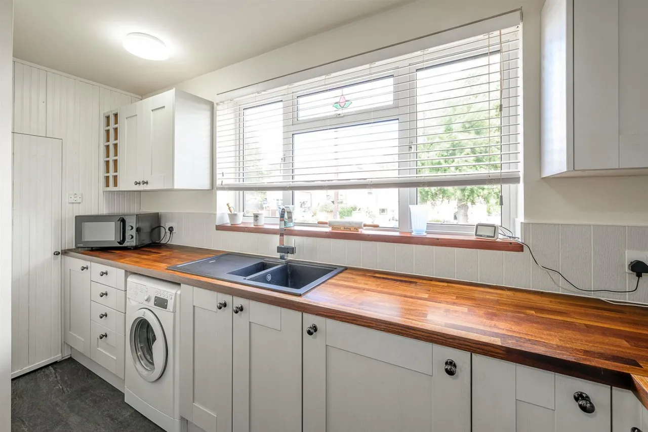 Leonard Road, Wollaston, DY8, photo 11