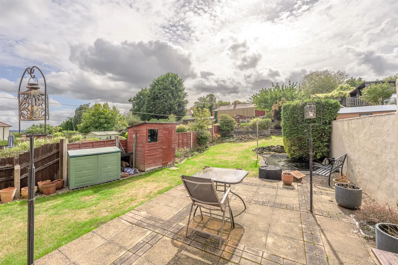 Leonard Road, Wollaston, DY8, photo 9