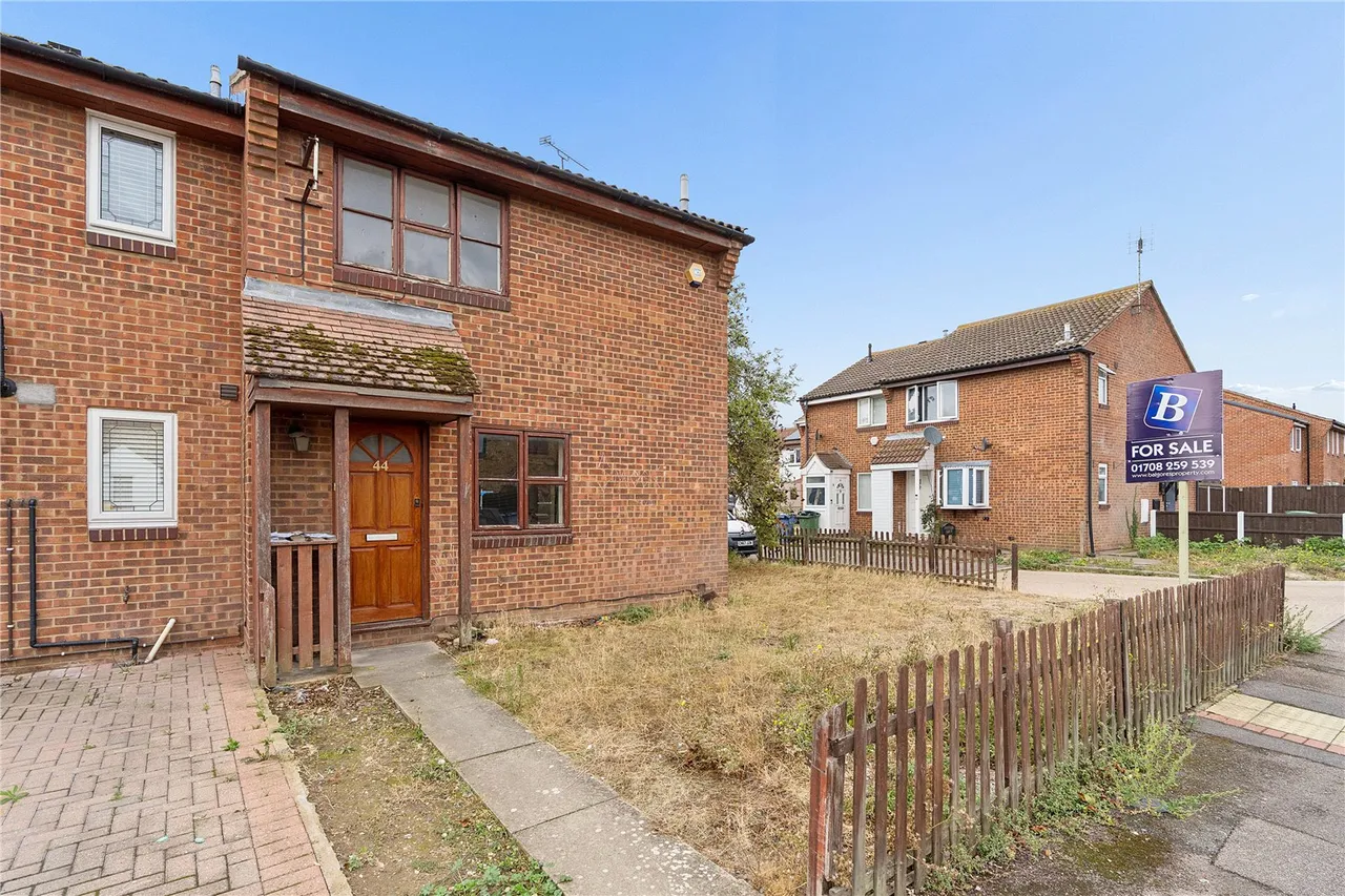 1 bed house for sale, Kipling Avenue, Tilbury, RM18