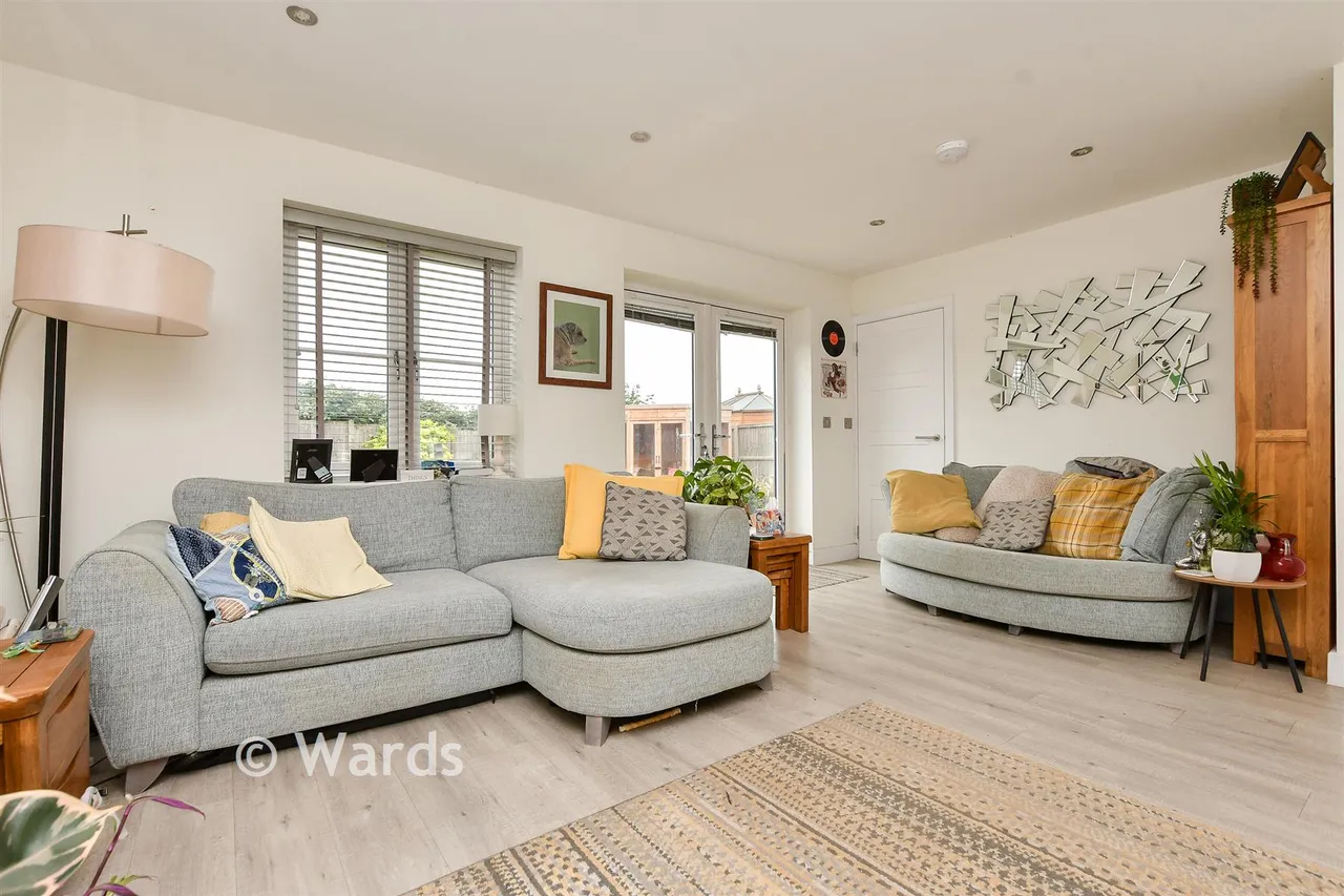 Southall Close, Minster, CT12, photo 2