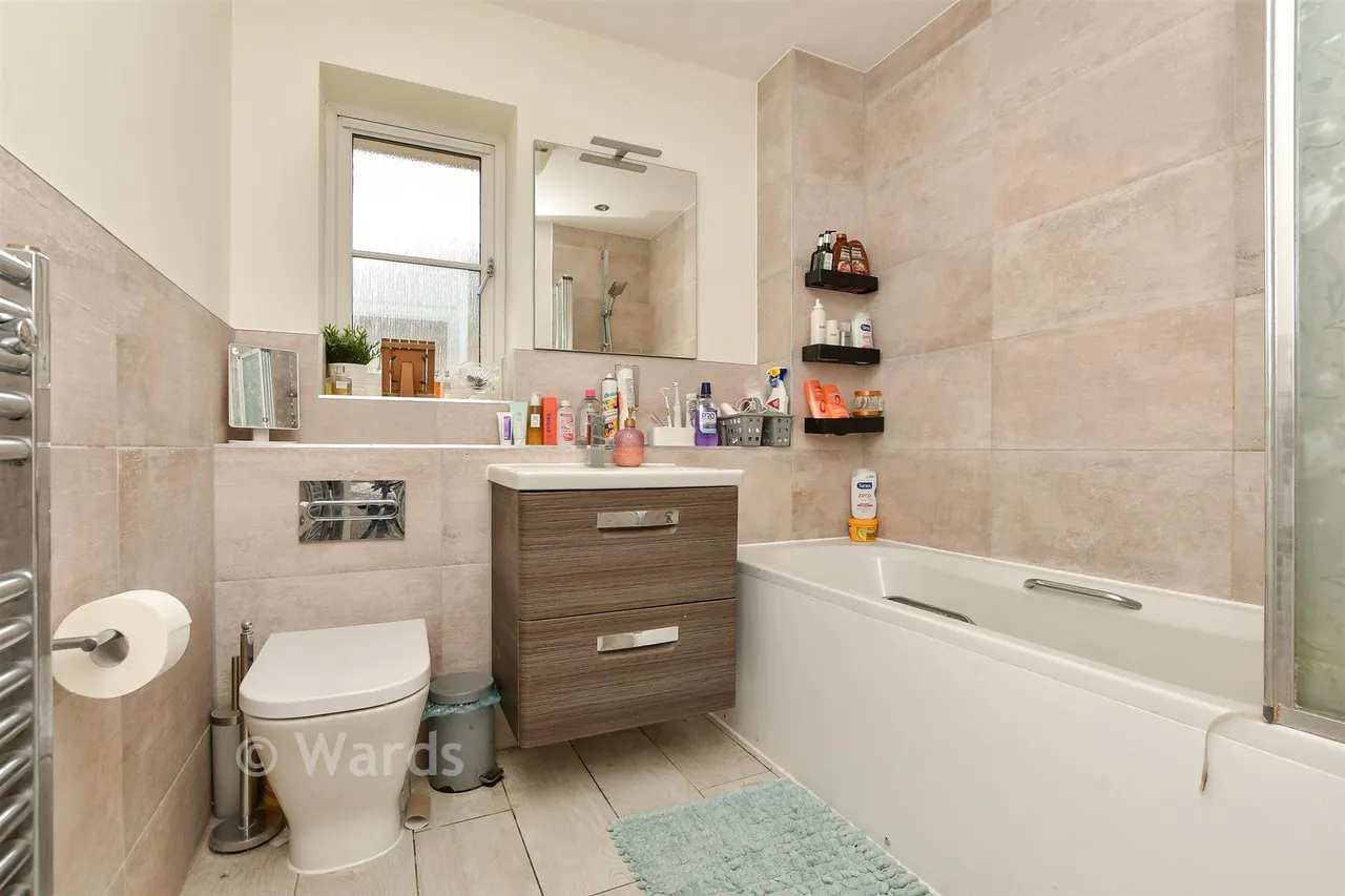 Southall Close, Minster, CT12, photo 10