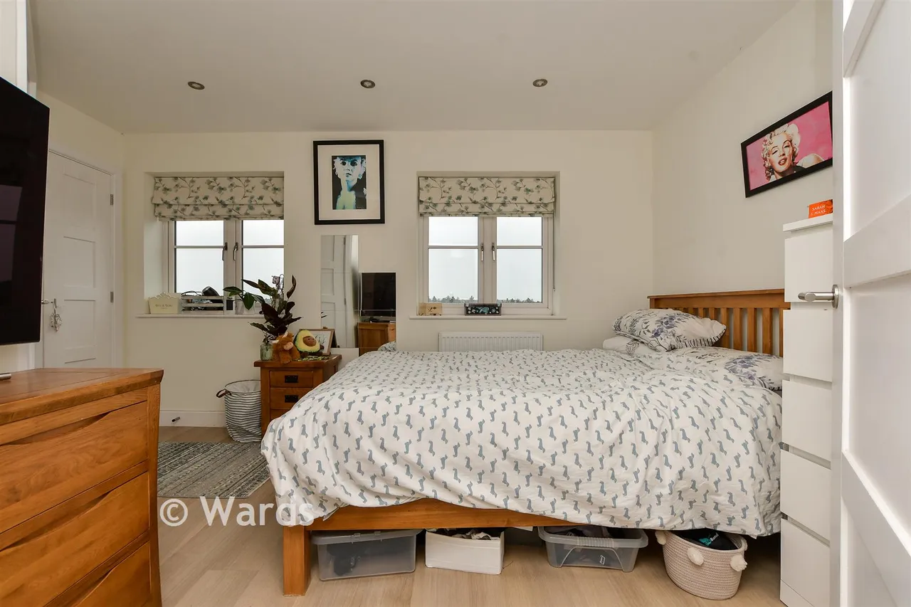 Southall Close, Minster, CT12, photo 8