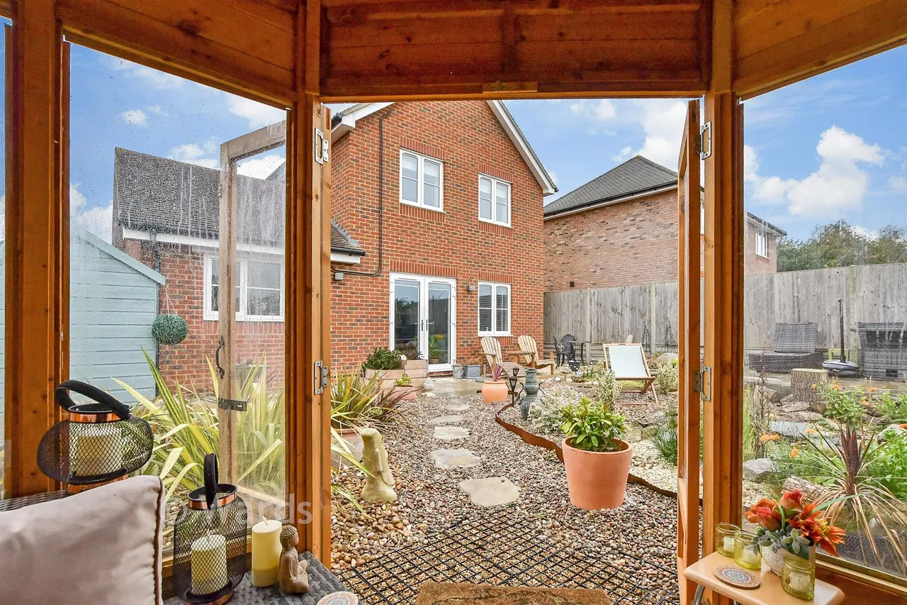 Southall Close, Minster, CT12, photo 15