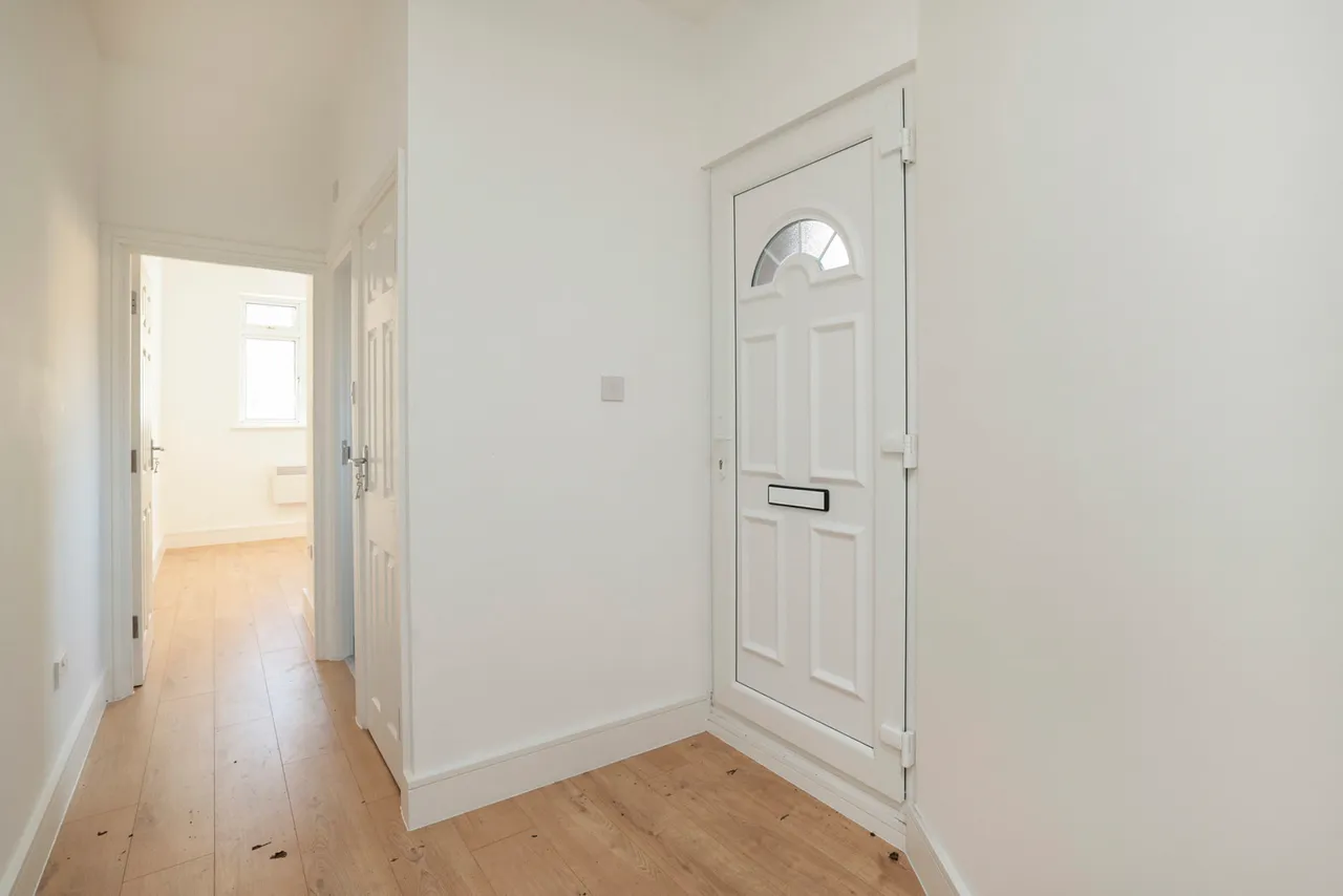 High Street, Ruislip Fees Apply, HA4, photo 4