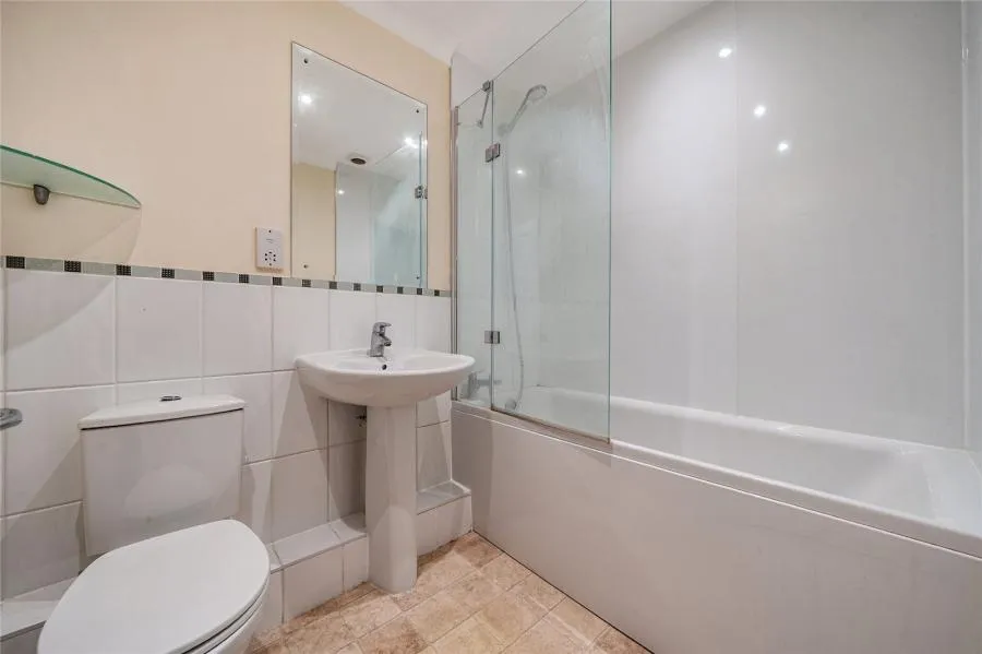 Tower Hill, Witney, OX28, photo 6