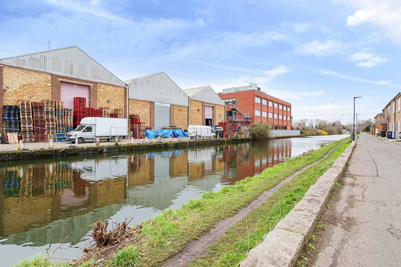 Bulls Bridge Road, Southall, UB2, photo 15