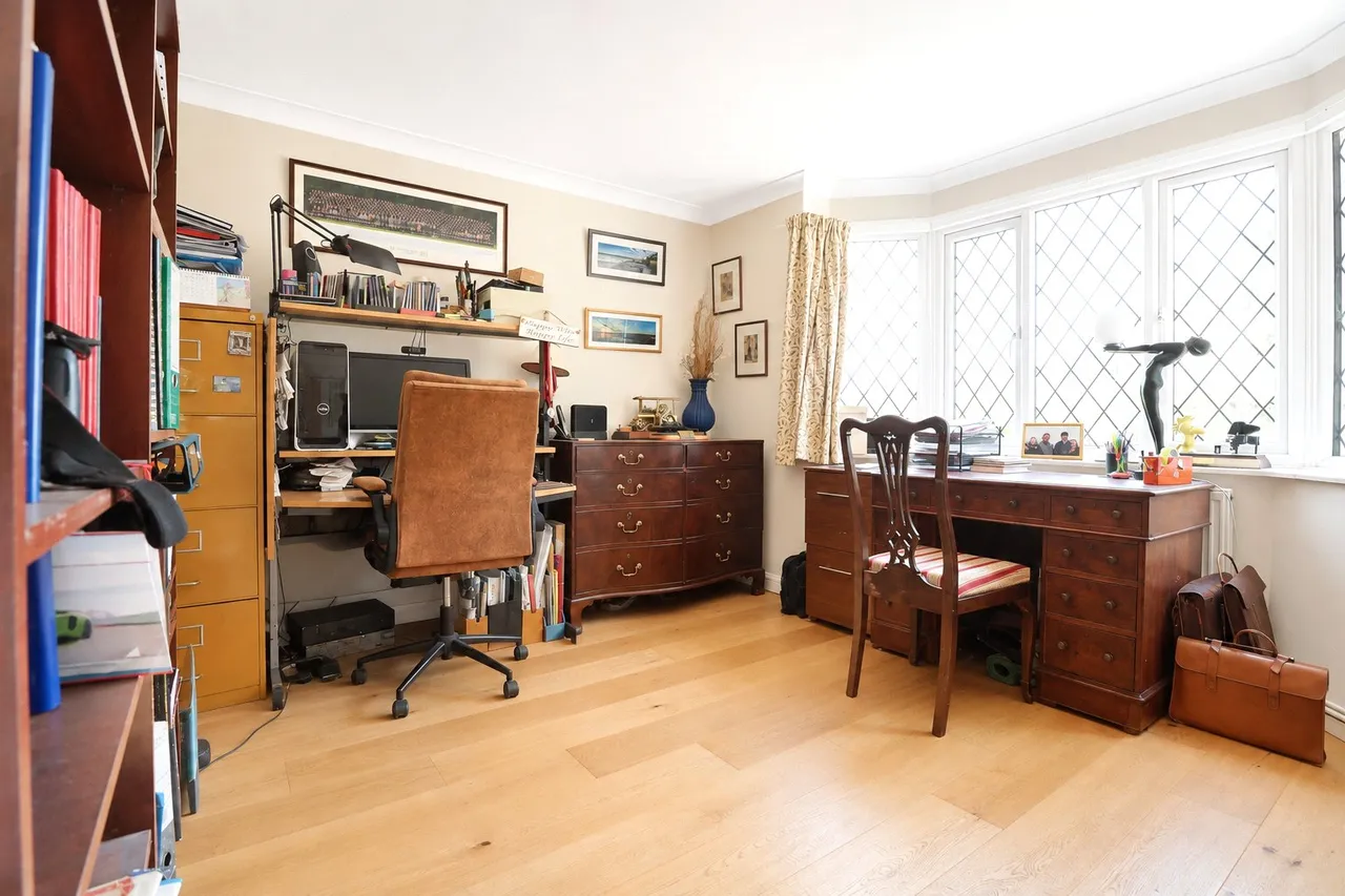 Greenways, Fleet, Hampshire, GU52 7XD, photo 13