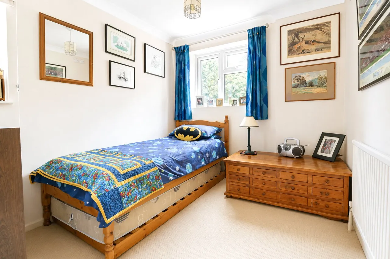 Greenways, Fleet, Hampshire, GU52 7XD, photo 8