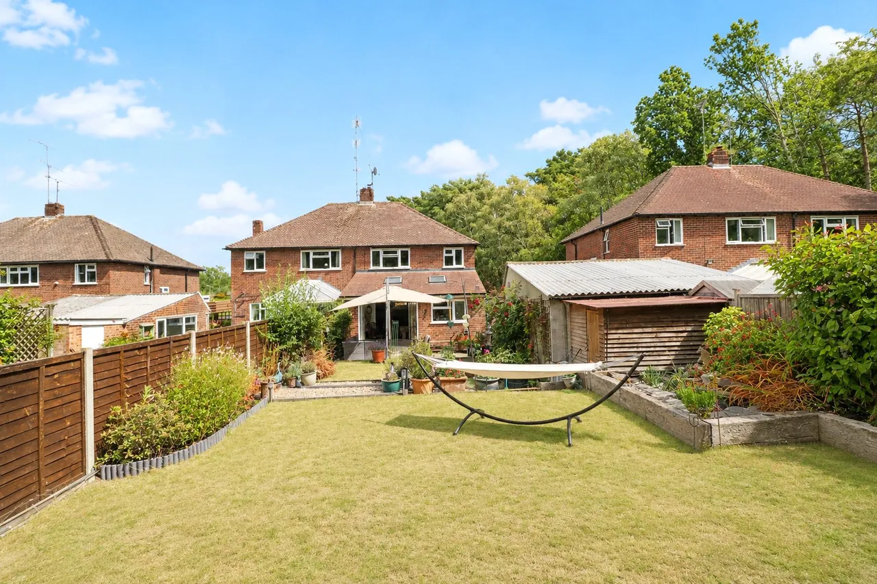 Greenways, Fleet, Hampshire, GU52 7XD, photo 14