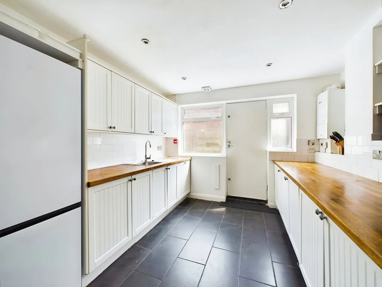 8 bed house to rent, Queens Road, Hyde Park, LS6