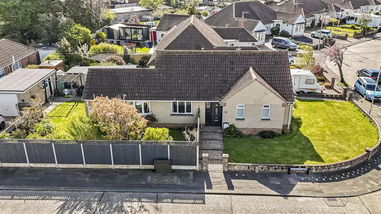 Rothesay Close, Worthing, photo 23