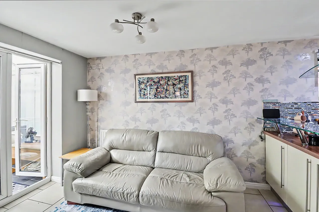 Thrush Way, Winsford, photo 13