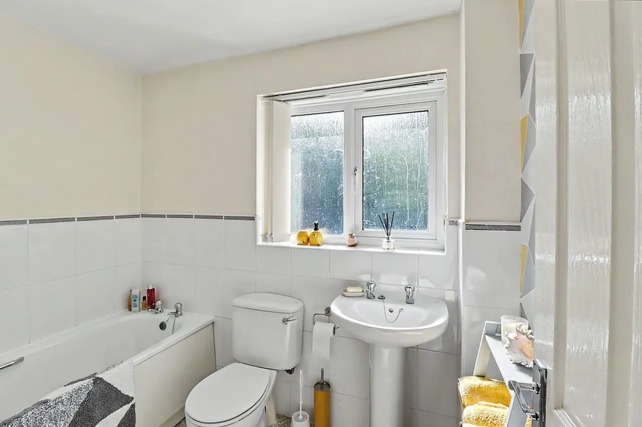 Thrush Way, Winsford, photo 35