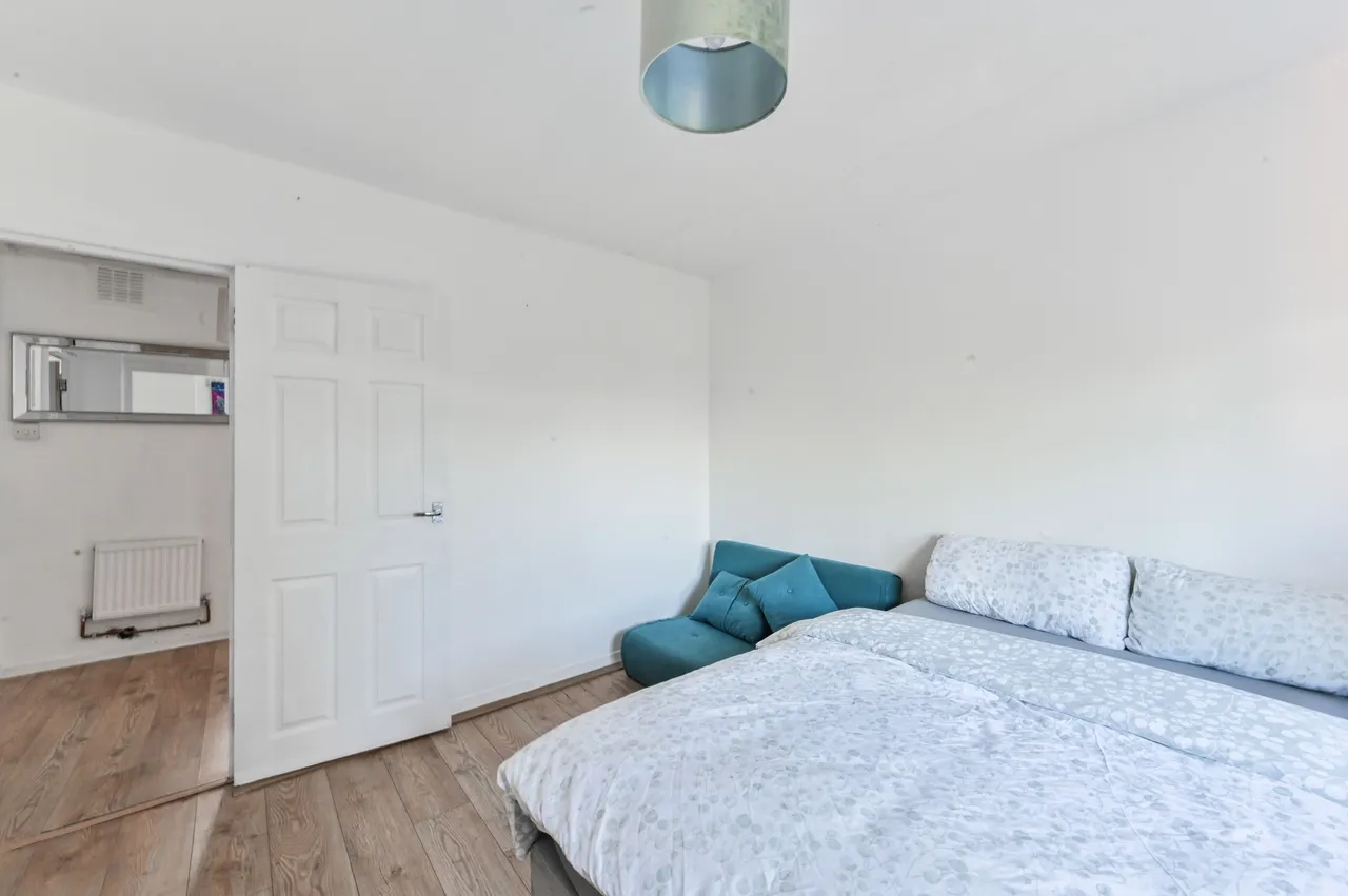 27 Haden Court, Lennox Road, London, photo 8