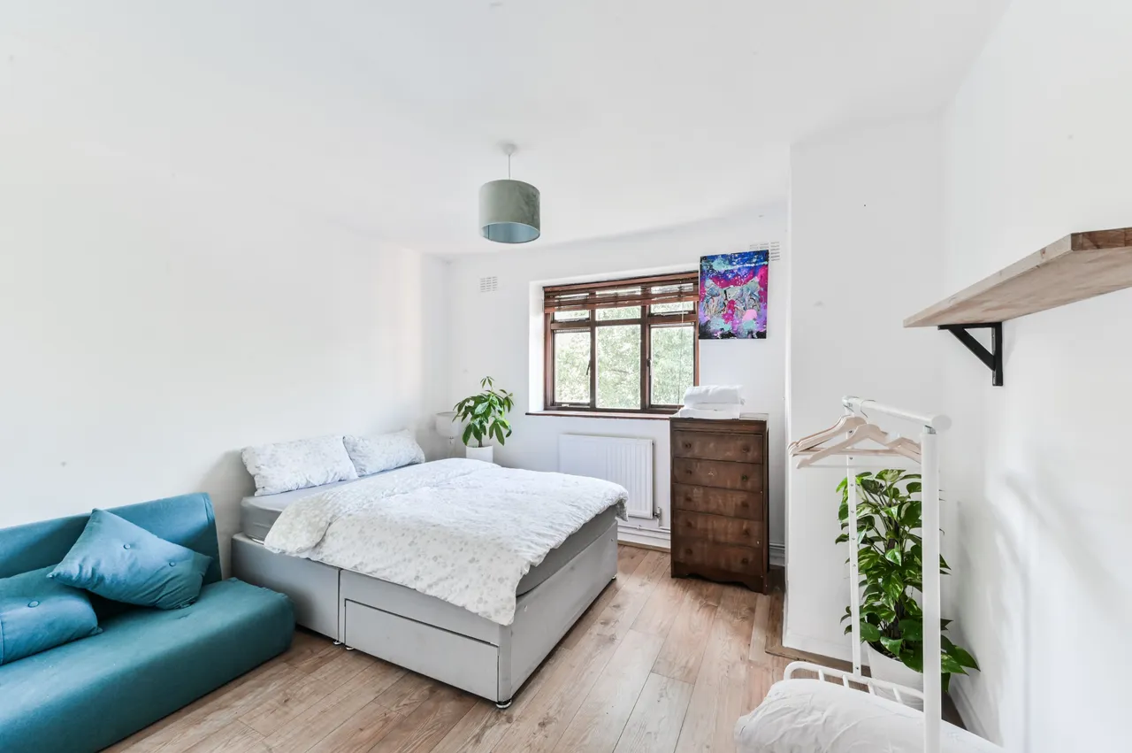27 Haden Court, Lennox Road, London, photo 4