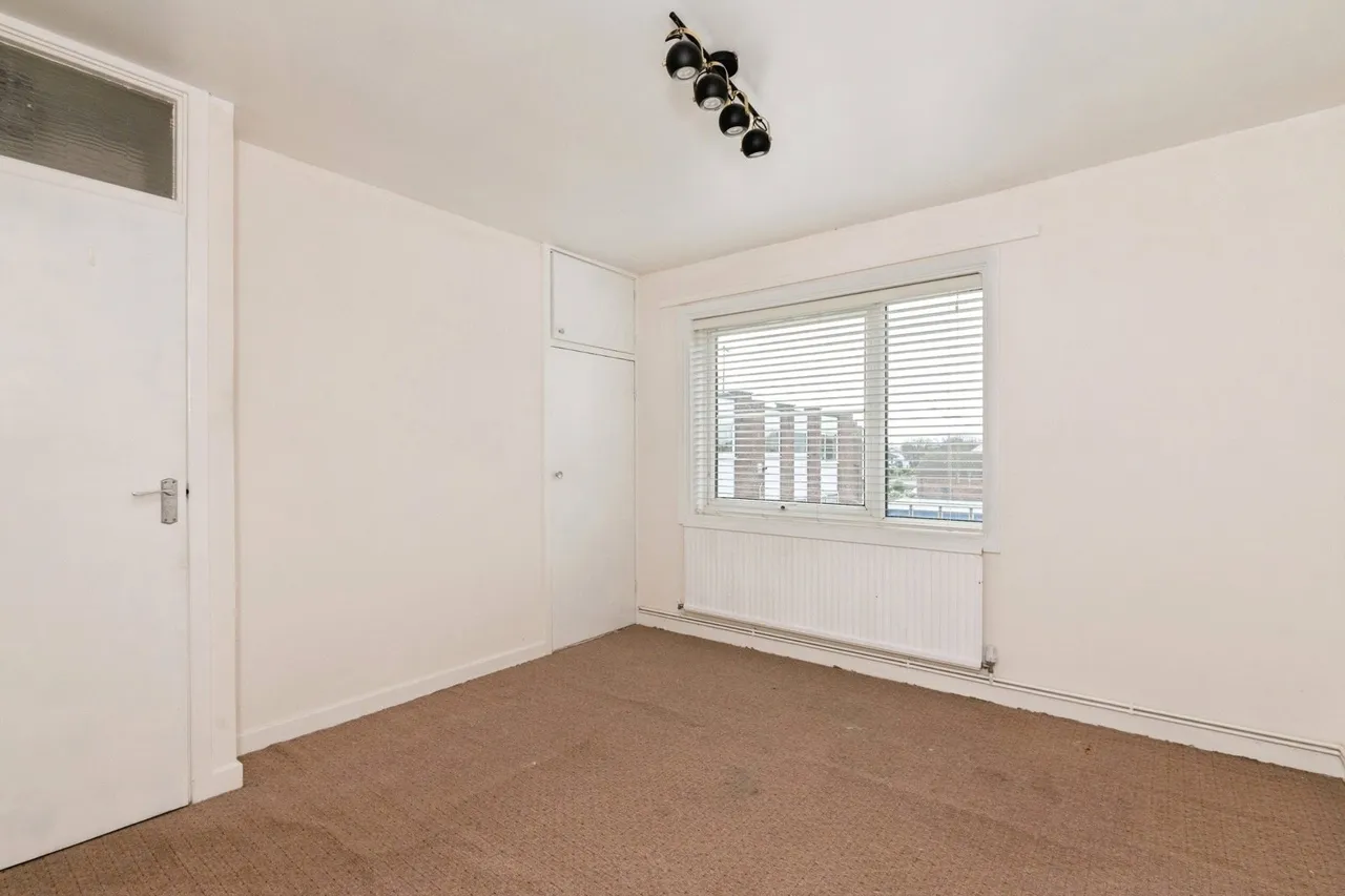 Thorpe Hall Avenue, Southend-on-Sea, Essex, SS1, photo 11