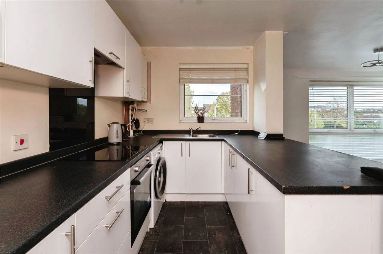 Thorpe Hall Avenue, Southend-on-Sea, Essex, SS1, photo 7