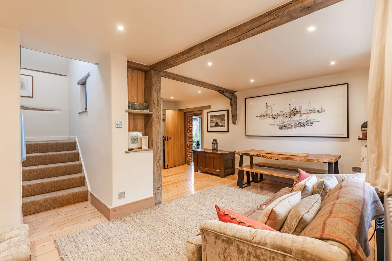 Beauty, Privacy and Refinement in Sax, photo 9