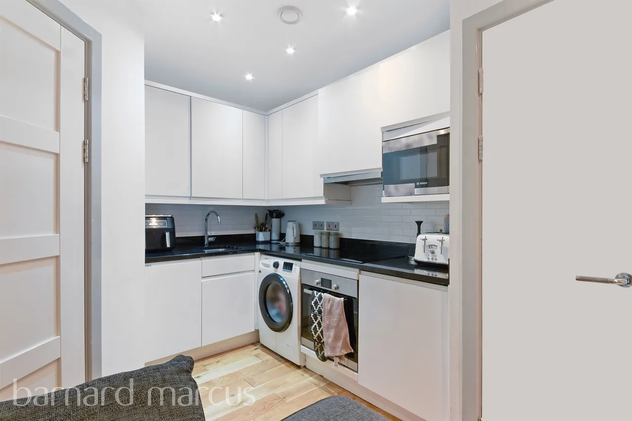 South Street, Epsom, KT18, photo 5