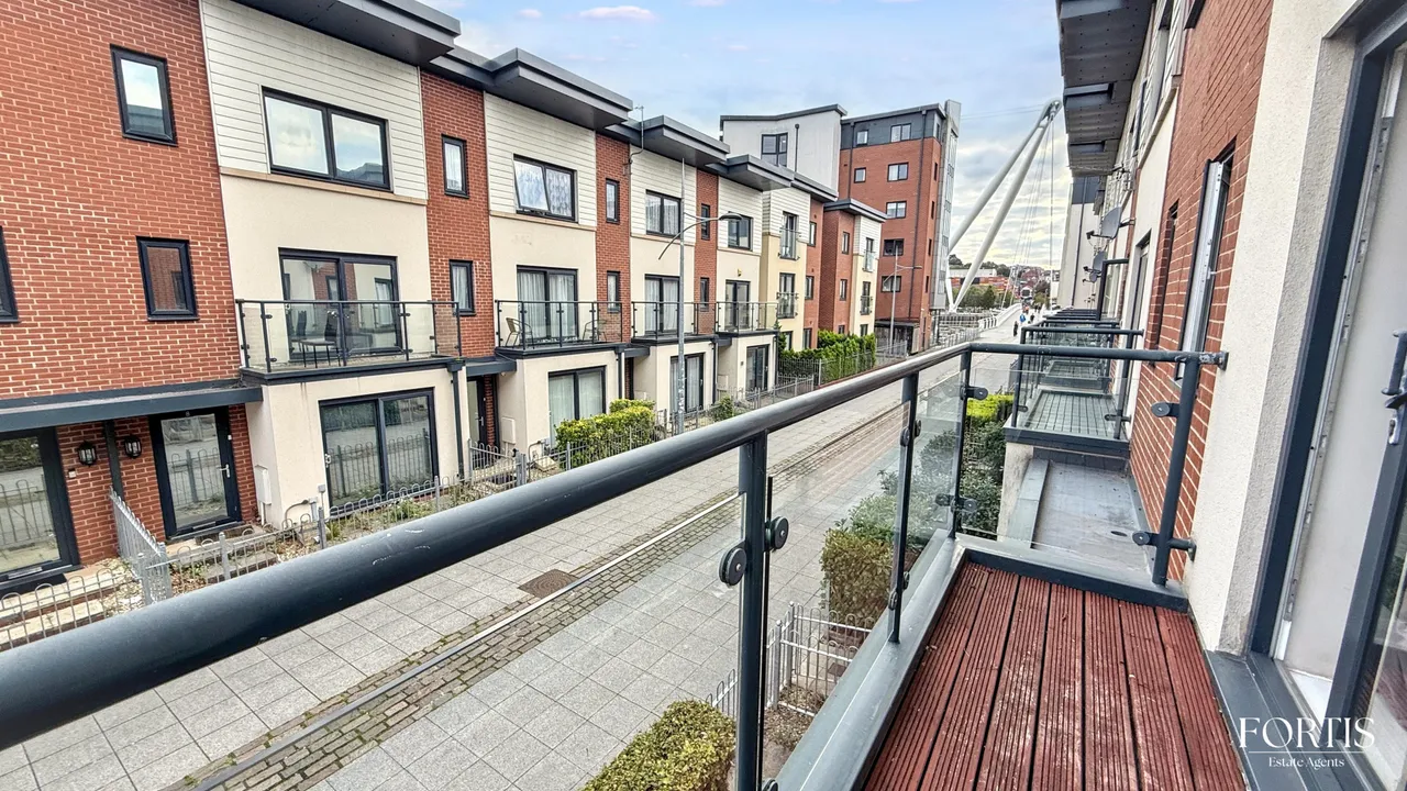 Millennium Walk, Newport, NP19, photo 2