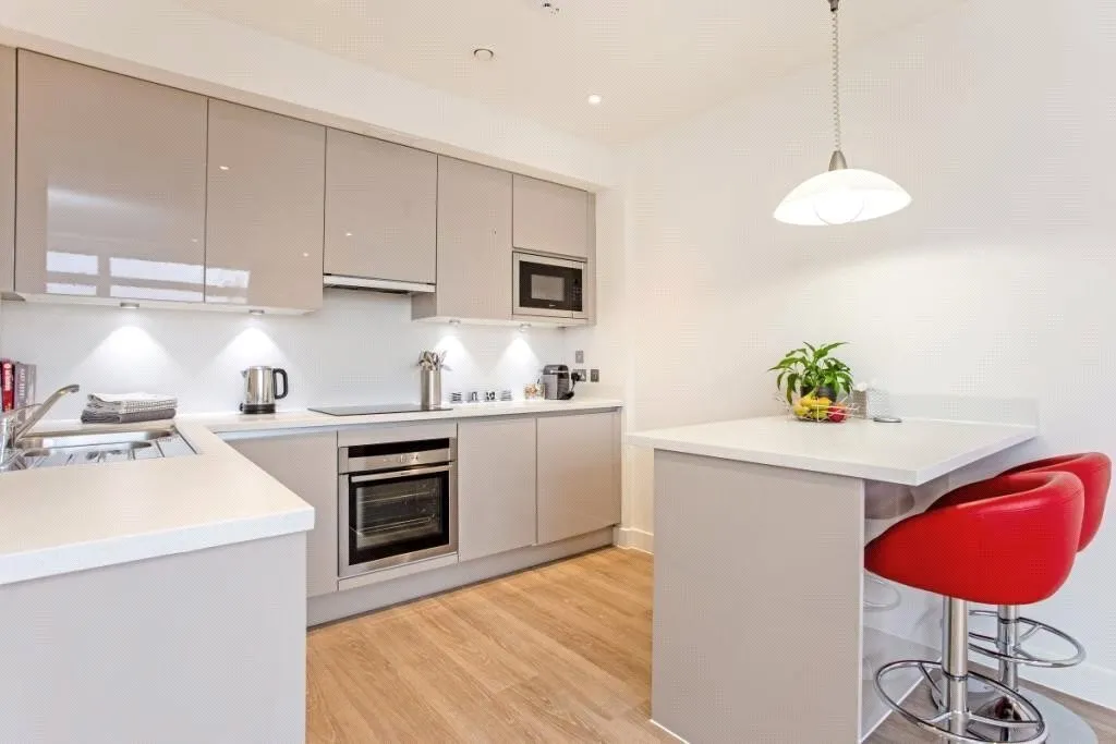 1 bed flat for sale — Ridgmont Road, ST. ALBANS, AL1