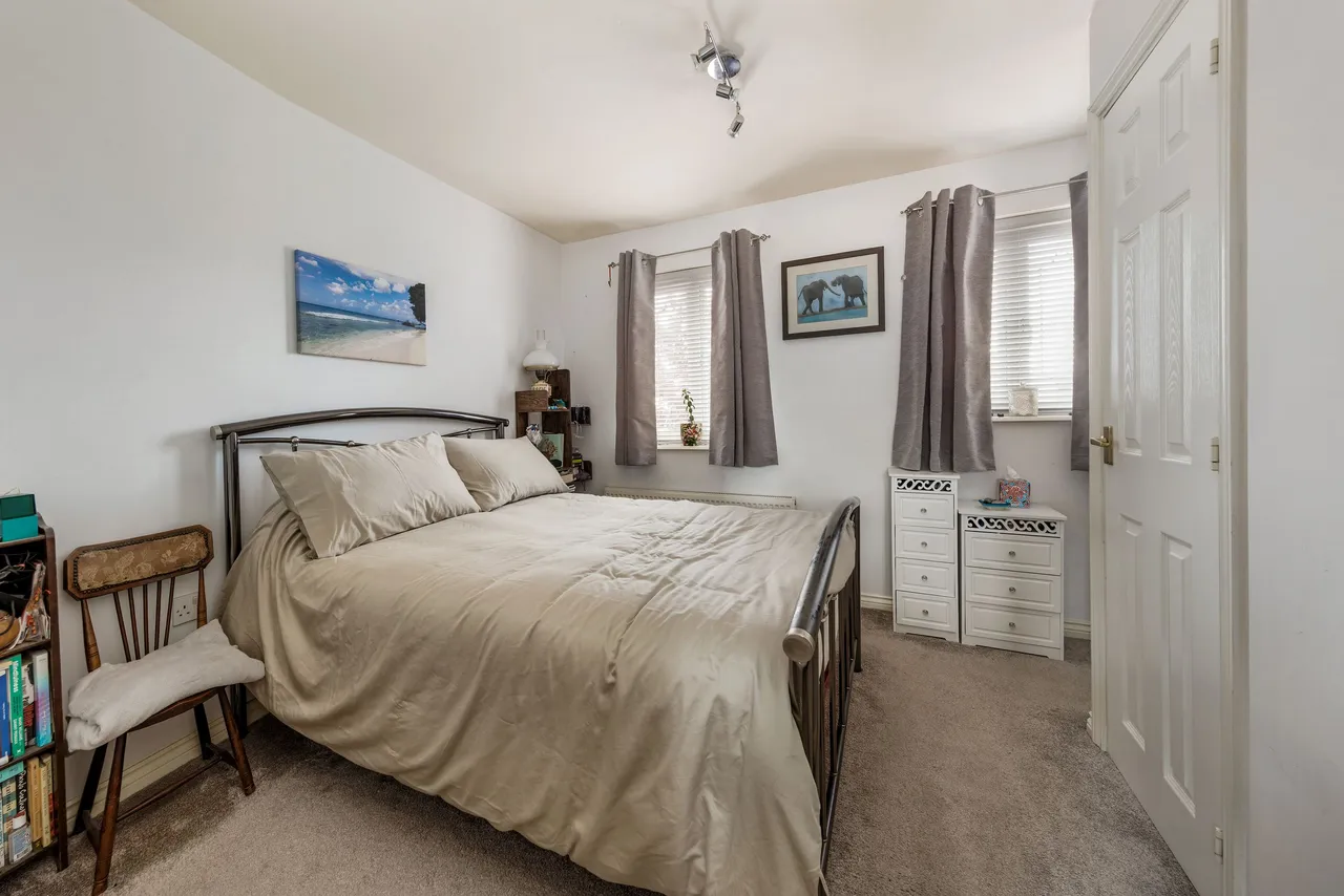Parolles Close, Heathcote, CV34, photo 10