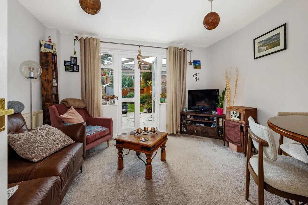 Parolles Close, Heathcote, CV34, photo 3