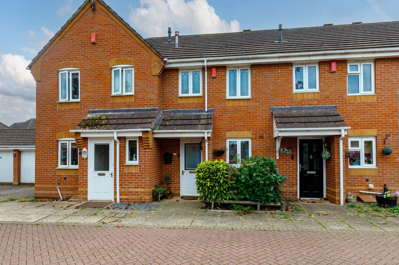 Parolles Close, Heathcote, CV34, photo 17