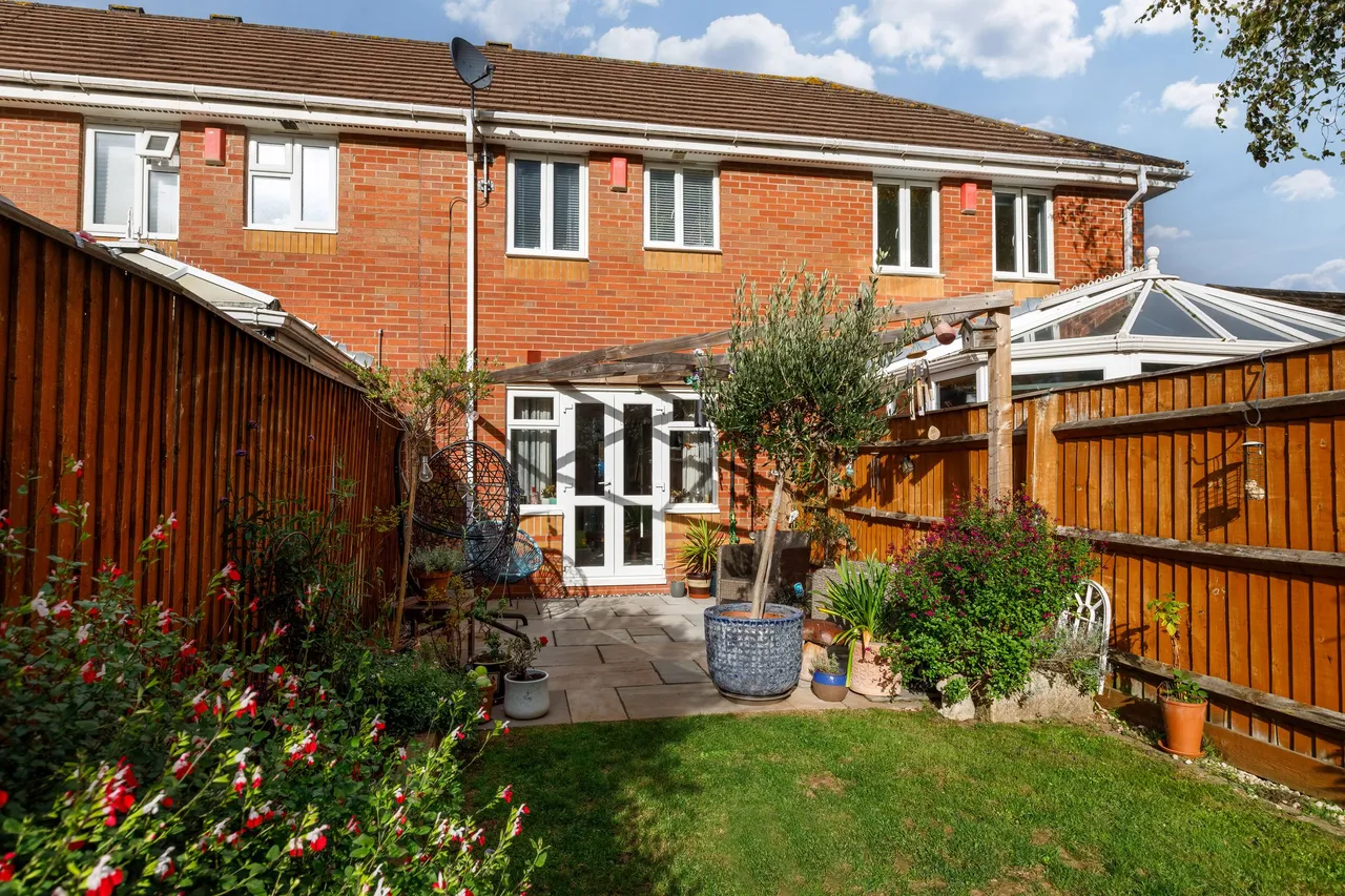 Parolles Close, Heathcote, CV34, photo 14