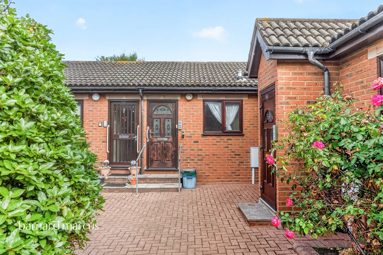 1 bed house for sale — Bletchingley Close, Thornton Heath