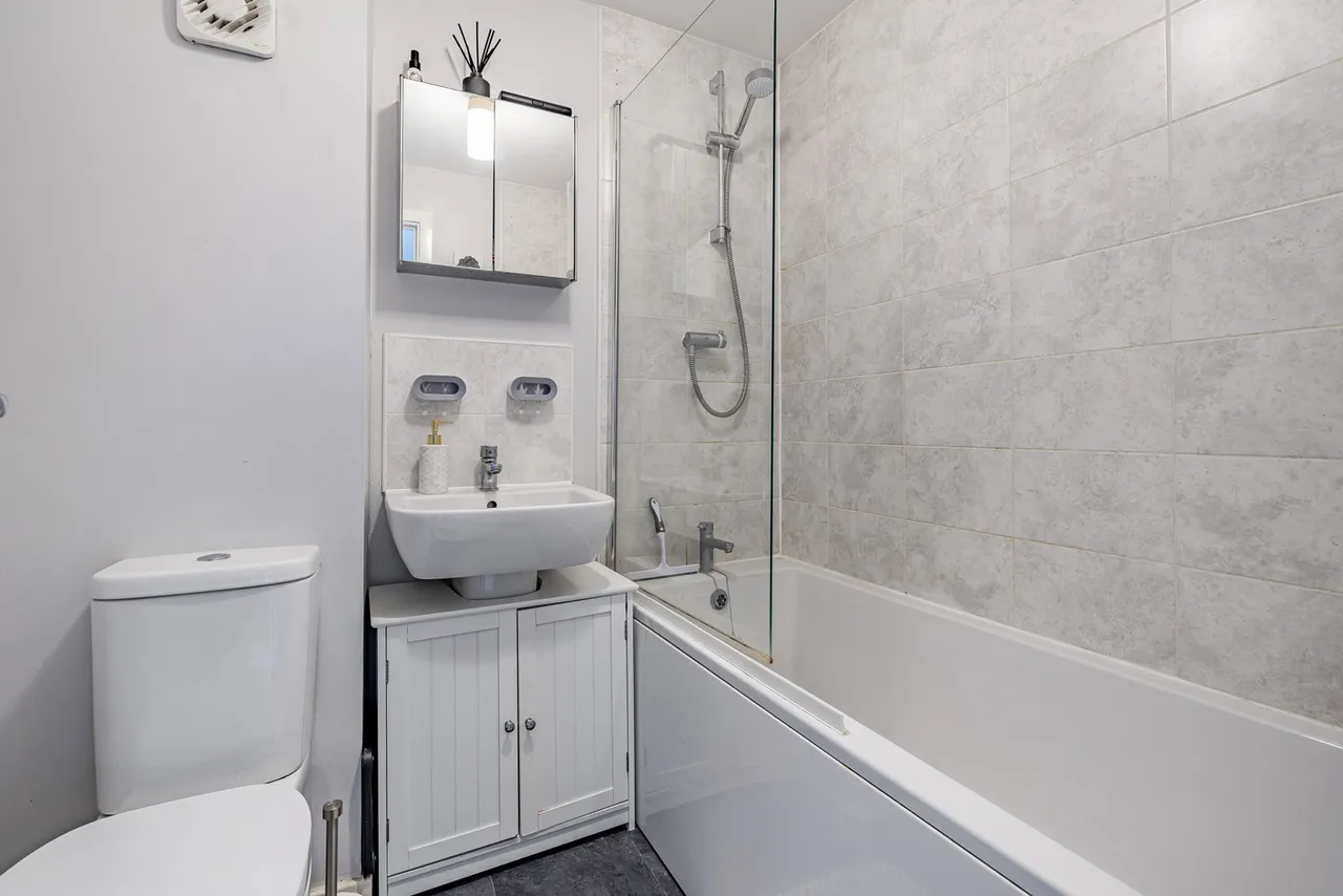 Lily Road, Frome, photo 11