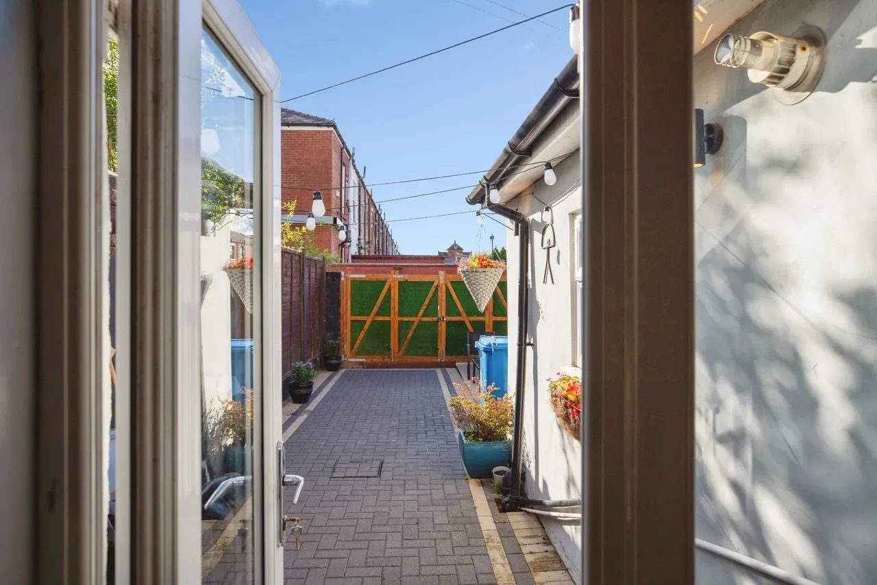 Ashworth Street, Bury, BL8, photo 19