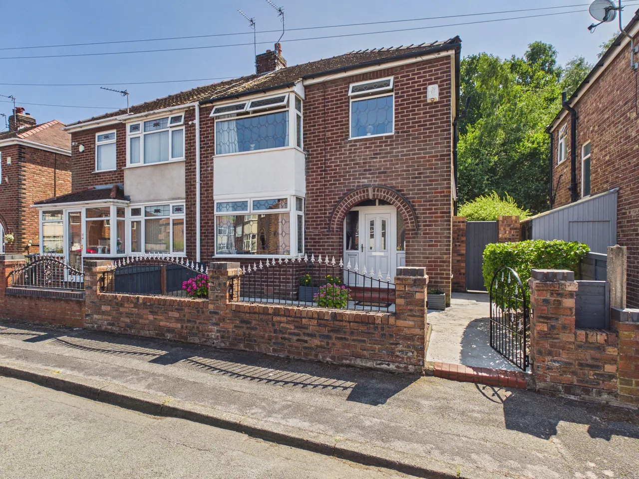3 bed house for sale — Dover Road, Latchford, Warrington, WA4