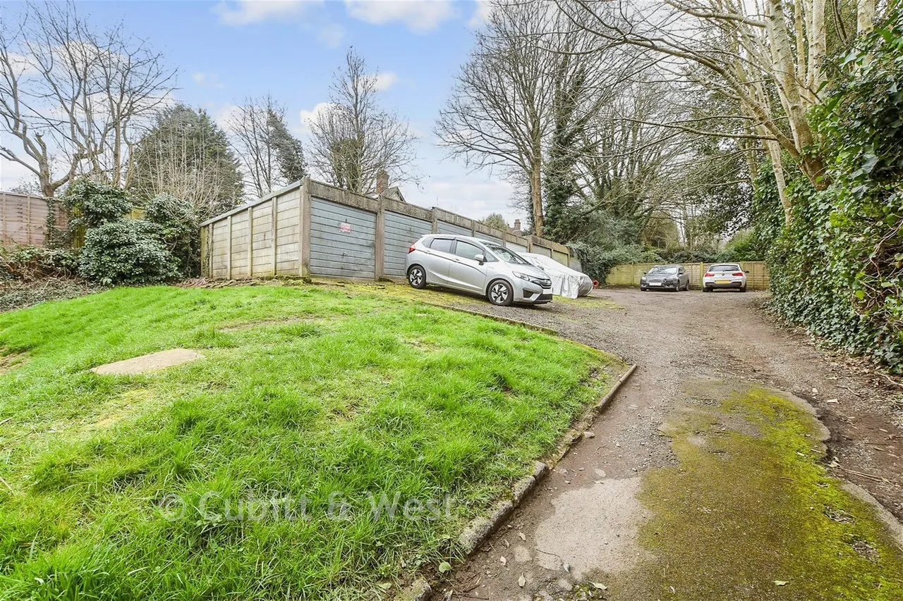 Grovehill Road, Redhill, RH1, photo 11