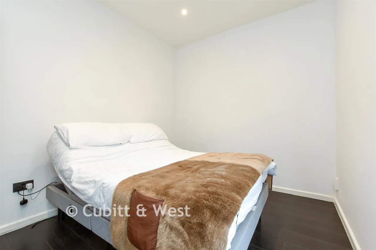 Grovehill Road, Redhill, RH1, photo 8