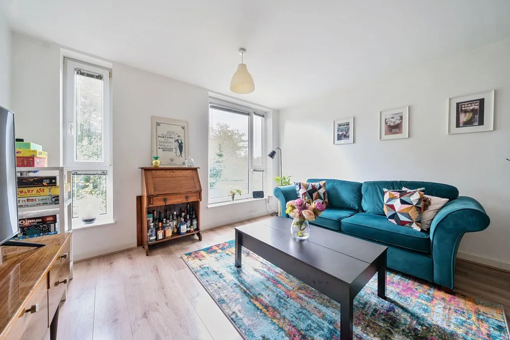 New Cross Road, SE14, photo 12
