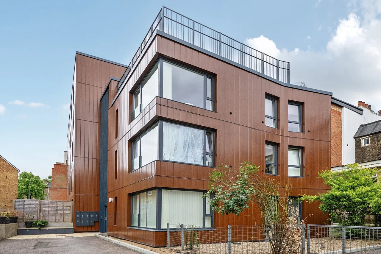 New Cross Road, SE14, photo 17